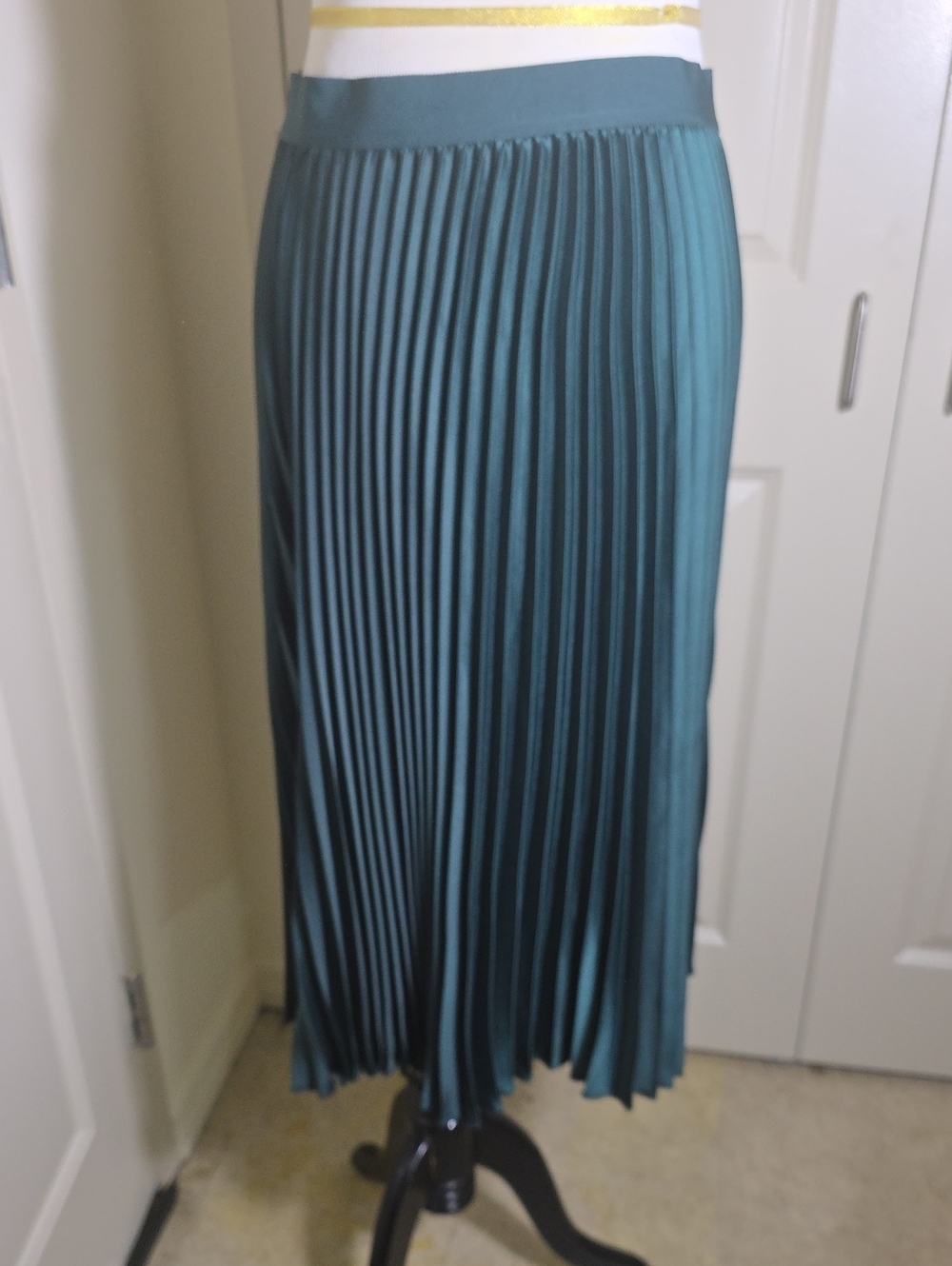 H&M Teal Pleated Midi Skirt